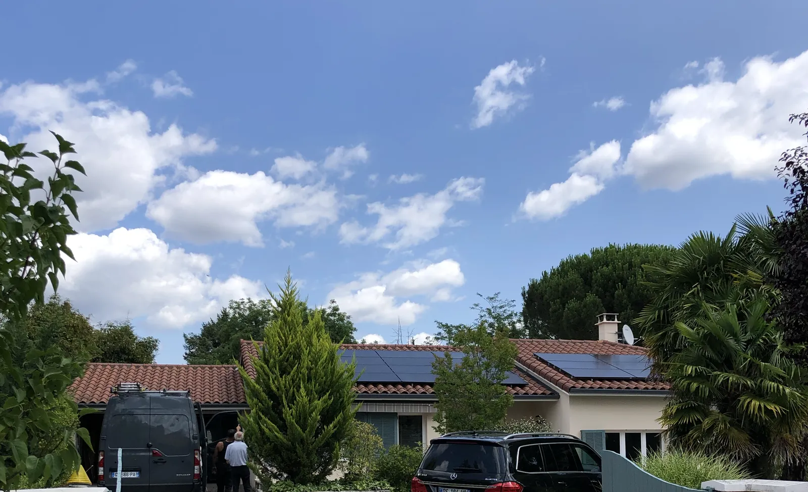 Panneaux solaires sur une maison individuelle — 10 kWc